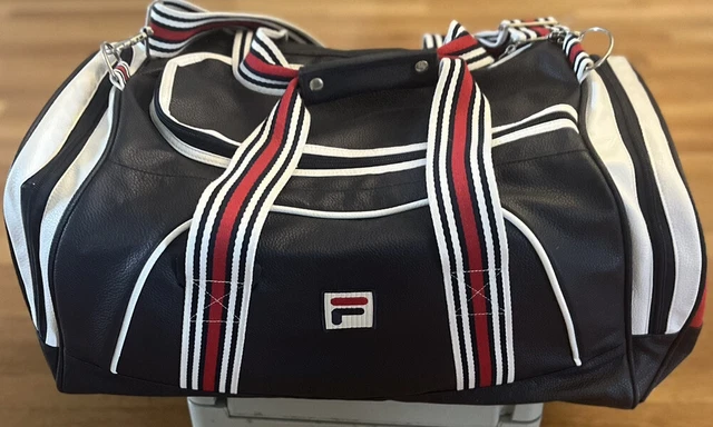 Fila Unisex Sports Duffle, Heritage R/W/B, Pockets and Shoe Garage, Barely Used Fila Unisex Sports Duffle, Heritage R/W/B, Pockets and Shoe Garage, Barely Used