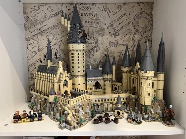 LEGO Harry Potter: Hogwarts Castle (71043) With Instructions Complete - No Box