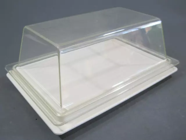 Retro/vintage 70s-80s plastic Tupperware cheese dish/keeper off-white/clear lid