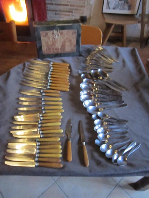 Ménagère inox 18/10 72 pieces 12 couverts en coffret - Maison