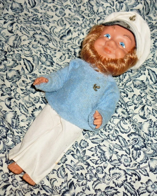 FIGURINE CAPITAINE AVEC SA PIPE