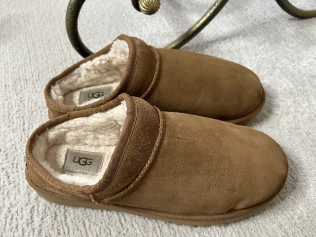 UGG Classic Slippers Women's Sz US 11 Sip On House Shoes Chestnut