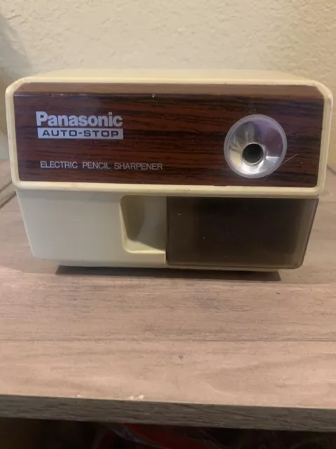 Panasonic Auto Stop Electric Pencil Sharpener KP 110 Made in Japan