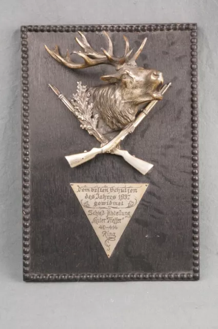 Schießpreis 1937 Hirschkopf aus Metallguss auf Holztafel