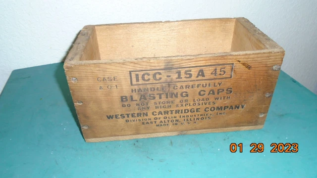 Vintage Western Cartridge Co. Big Inch Blasting Cap Wood Box