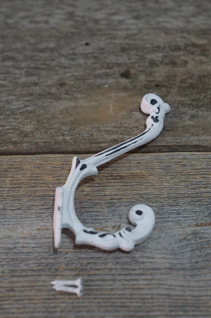 12 Cast Iron White Victorian Style Coat Hooks Hat Hook Rack Hall Tree W/ Screws 4