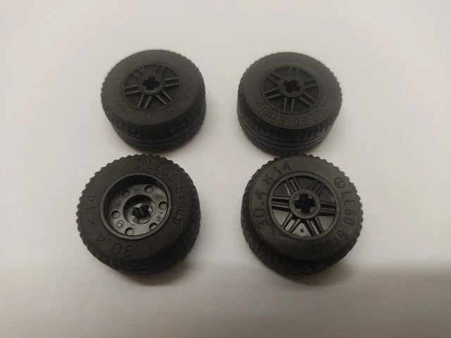 LEGO Lot 4 Roues (Jante Noire + Pneu 30,4x14) ¤ 55982 ¤ 4x Black Wheels ¤ ZG09A