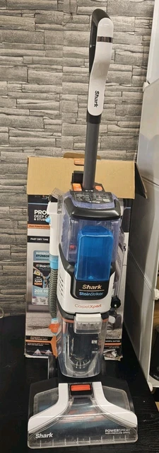 SHARK CARPETXPERT DEEP Carpet Cleaner With Built In StainStriker SHARK CARPETXPERT DEEP Carpet Cleaner With Built In StainStriker