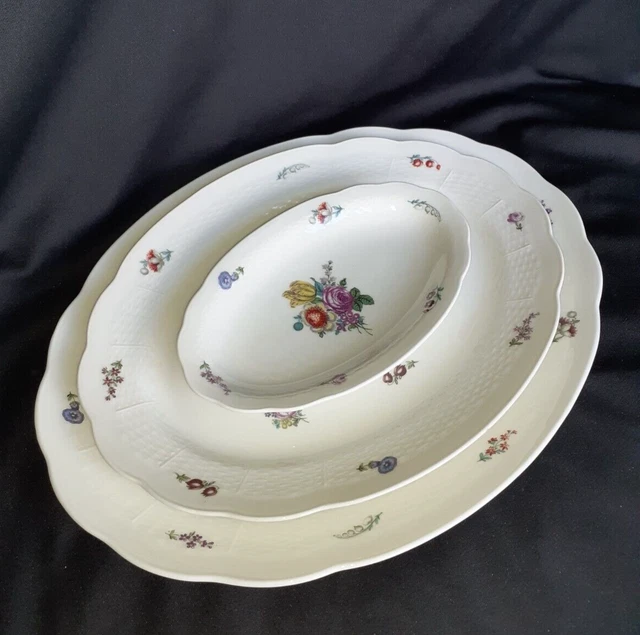 Broche Ovale En Porcelaine De Limoges Et Laiton - Décor De Fleurs Multicolore, Occasion En Bon état