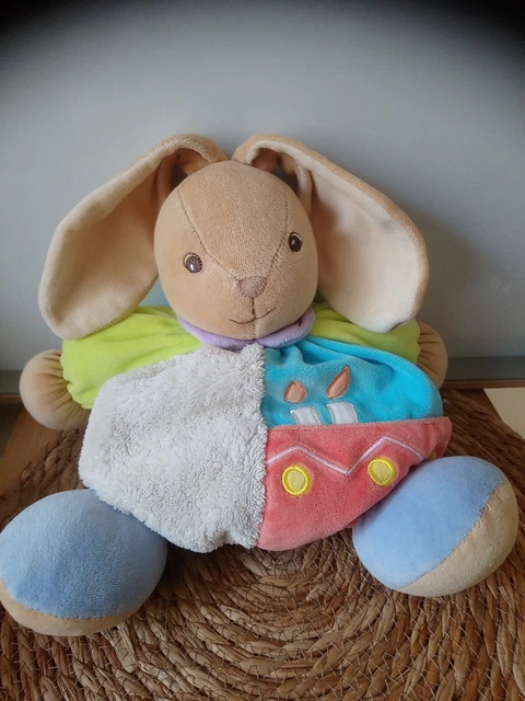 Peluche doudou lapin boule vert bleu bougies Kaloo
