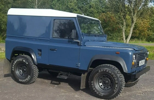 LAND ROVER DEFENDER 90 Nut & bolt rebuild Galvanised chassis, bulkhead ...