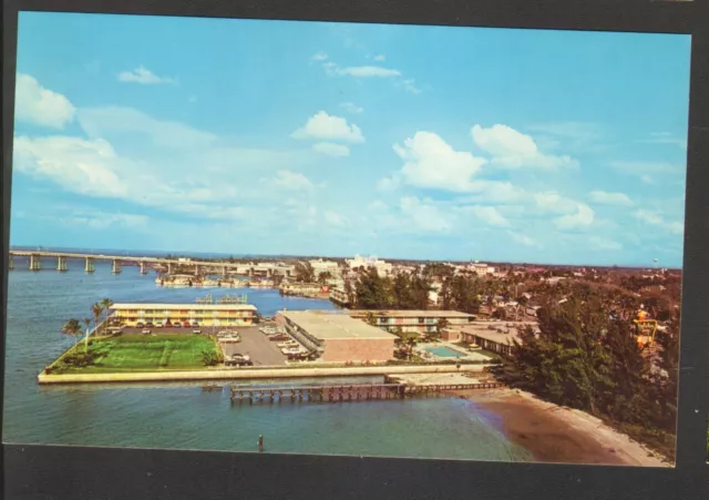 Unused Postcard Holiday Inn Hotel Motel Fort Myers Florida FL