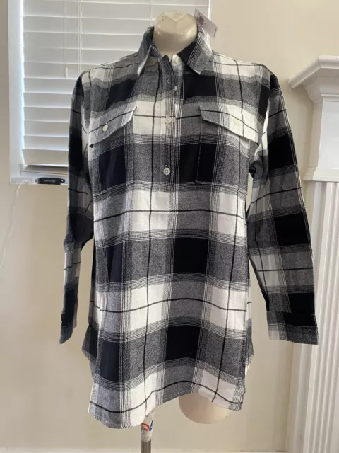 NWT old Navy Maternity Women’s SMALL Black White Check Flannel Long Sleeve Top