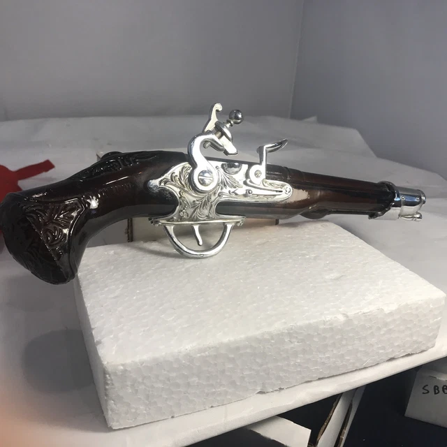 VINTAGE AVON FLINTLOCK Dueling Gun Empty 10" Glass Bottle After Shave