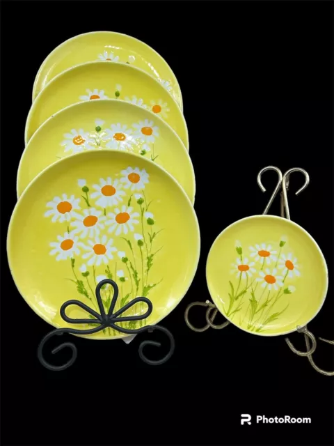 Set of 5 Hand Painted Italian Plates Bright Yellow Embossed White Daisies Floral