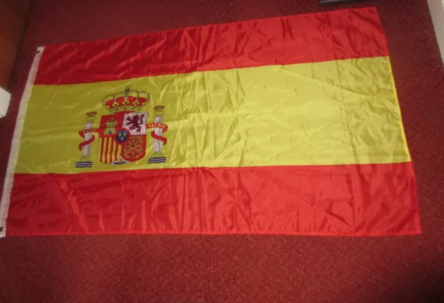 Large Spanish Spain National Flag 5ft x 3ft / 150cm  x 90cm Eyelets for hanging