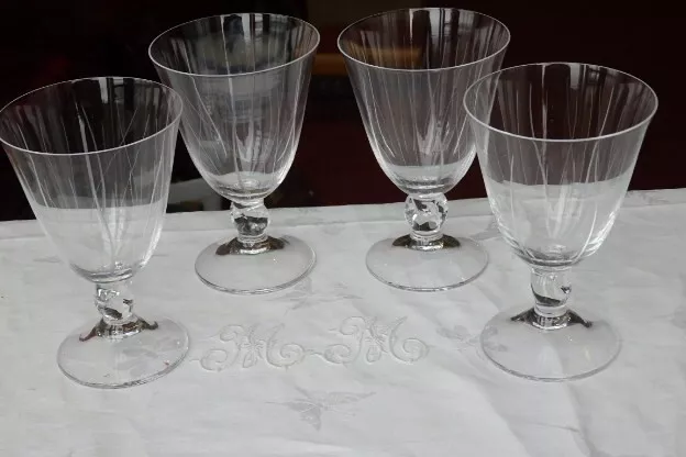 Lot de 4 verres en cristal de Daum modèle Orval 13,5 cm