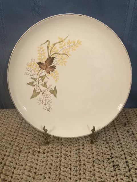 Vintage Taylor-Smith-Taylor Versatile “Leaf O’ Gold” 10-1/4” Dinner Plate