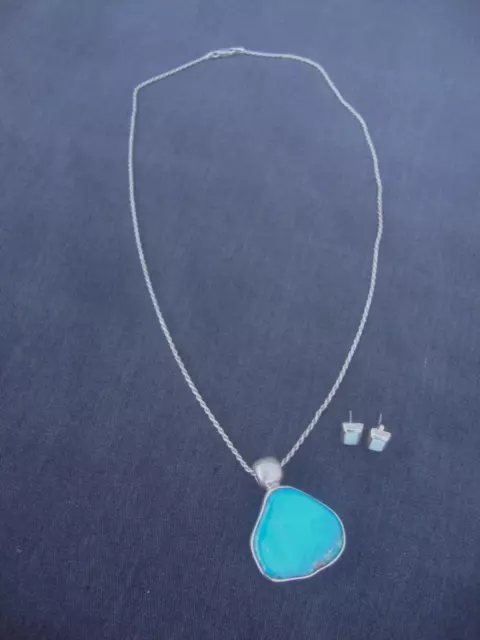 Vintage Turquoise Gem Stone pendant necklace 17” Sterling Silver chain Ear rings