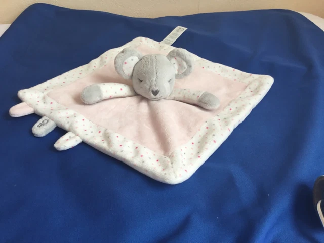 Doudou plat Souris yeux fermés grise rose blanc pois okaidi Obaibi