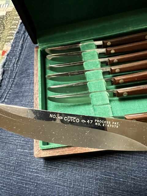 Vintage Cutco Steak Knife Set 8 piece 47, 2147079 w/Wood box Smooth Edge