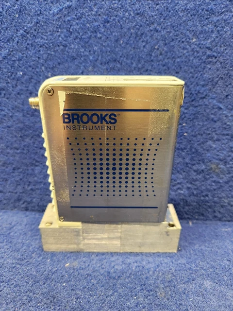BROOKS GF125CXXC Mass Flow Controller GF125C-201751 5000 SCCM Gas: H2 BROOKS GF125CXXC Mass Flow Controller GF125C-201751 5000 SCCM Gas: H2
