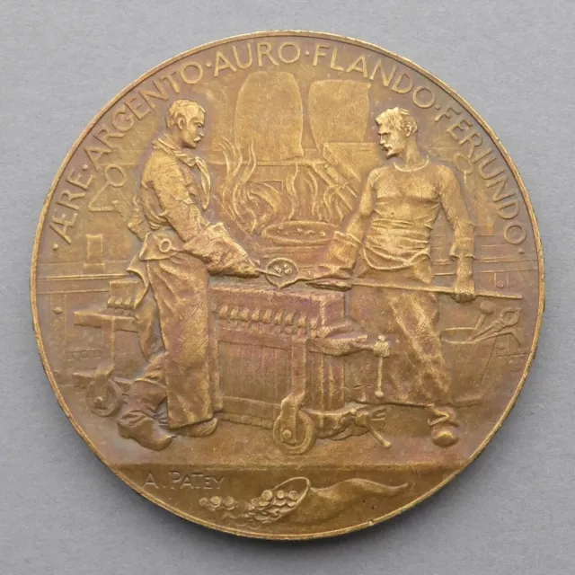 French Medal. Man, Men, "Monnaie de Paris 1900" Exposition Universelle. By Patey