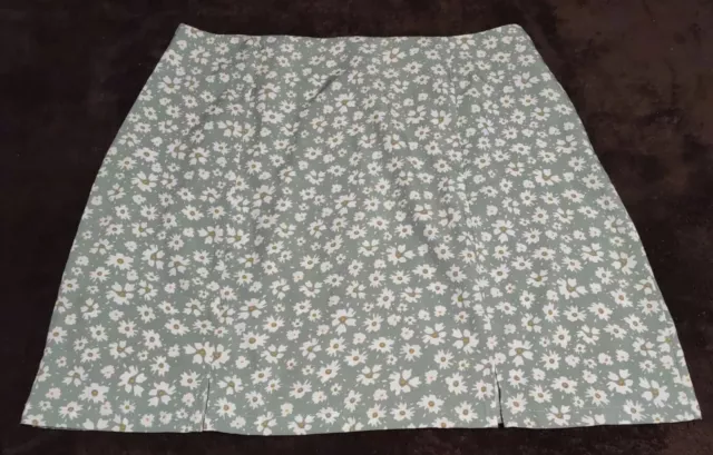 ROMWE Women's Size Large PRETTY Aline Green and White Floral Short / Mini Skirt