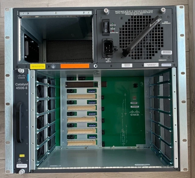 Rails Cisco Pour Châssis Blade UCS 5108 – 800-32075-01, Occasion, état Correct