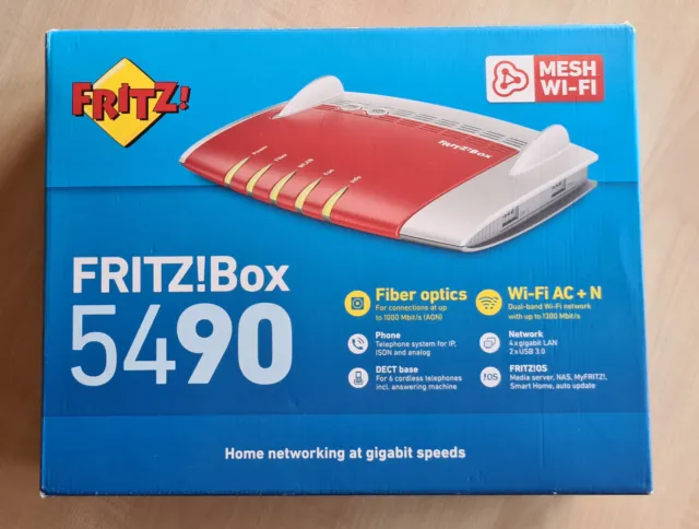 AVM Fritzbox 5490 router fibra ottica 4 porte Gigabit LAN + Wi-Fi AC+N 1300 Mbps