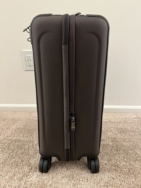 Tumi International Dual Access 4 Wheeled Carry-On 2