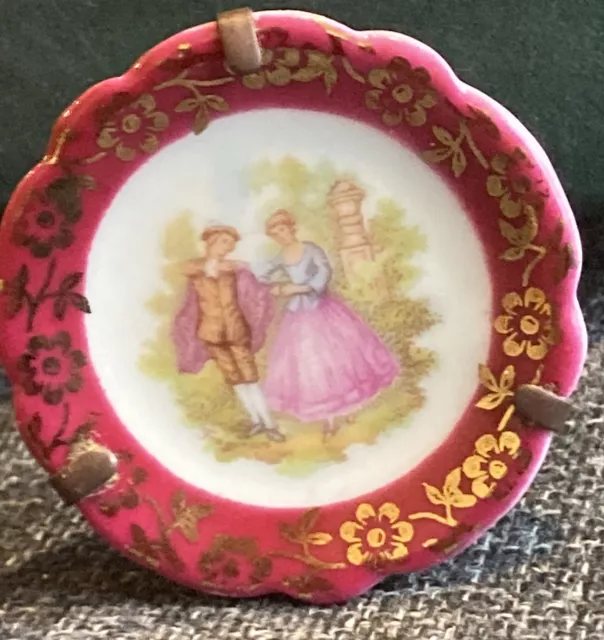 Limoges ~ France ~ “Colonial Courting Couple” ~ Fragonard ~ 7½" PLATE ~ Burgundy 3