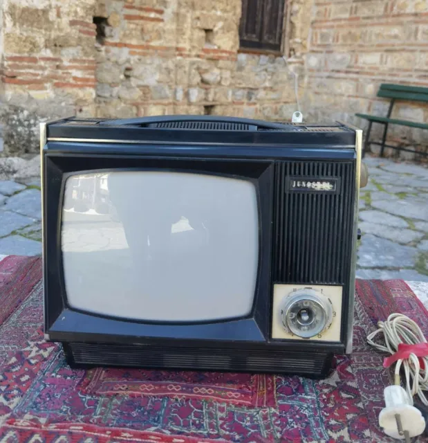 Iskra 5331 CRT television, black and white screen vintage TV, kept