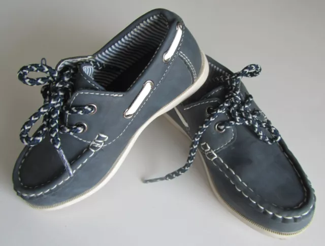 Chaussures Bateau Primark Enfant Garcon taille 25-26 Très bon état