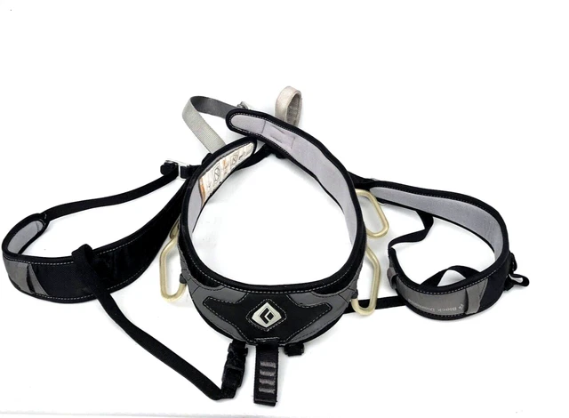Black Diamond Momentum Climbing Harness Sz Lg USM Blk/Gry 4 Loops Rock Climbing