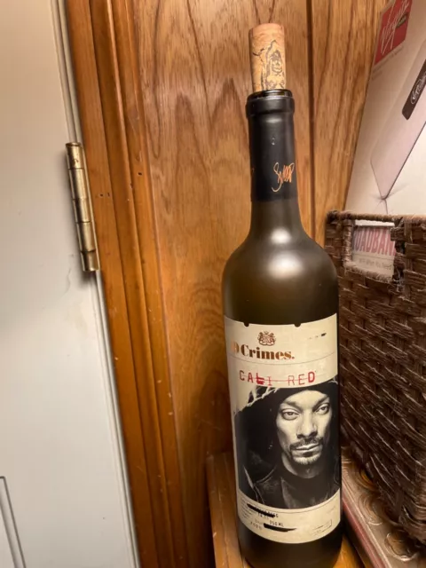 19 Crimes EMPTY Wine Bottle with SNOOP DOGG label. Cali Red. Cork included!