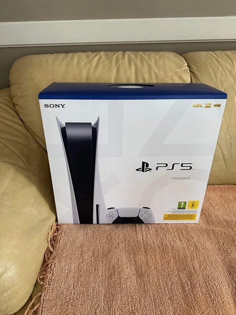 PlayStation 5 PRO 🔥PS5 PRO 2 Tera avec 21 jeux 🎰 Prix: 750.000F | New | FCFA750 | Yaoundé, Centre Region
