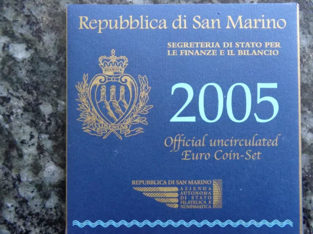 Coffret BU SAINT MARIN 2005 avec pièce de 5 Euro