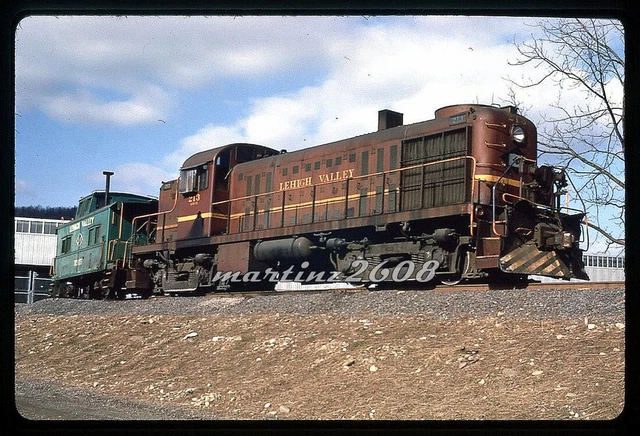 (Mz) Dupe Slide Lehigh Valley (Lv) 213 W/ Caboose/Cabin