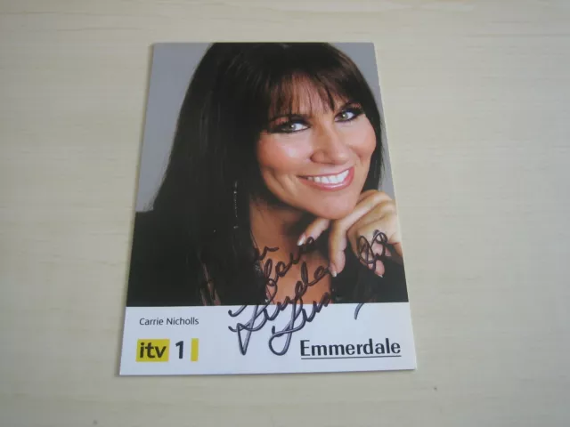 Linda Lusardi (Carrie Nicholls in Emmerdale) hand signed RARE