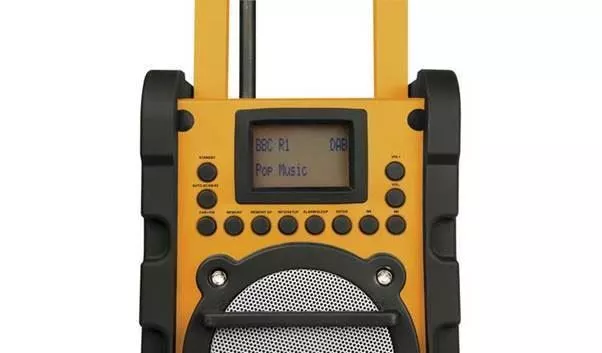 Bush Workman DAB Radio with LCD & Aux Line In (NEW) 2