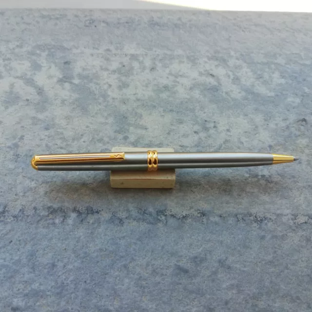 Ballpoint Pen (Boligrafo) Inoxcrom Modelo Riviera Luxe Acero Y Dorado Es Nueva