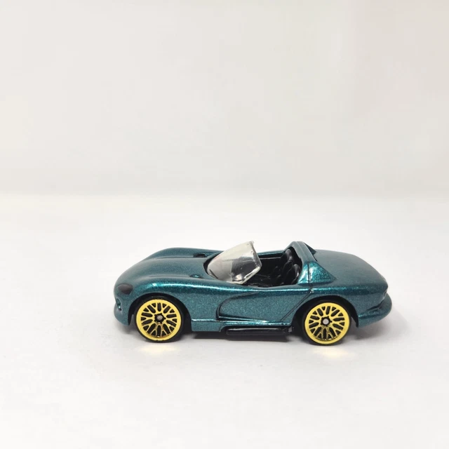 1992 Hot Wheels Collector #210 Dodge Viper RT/10 1:64 Mattel (i2)