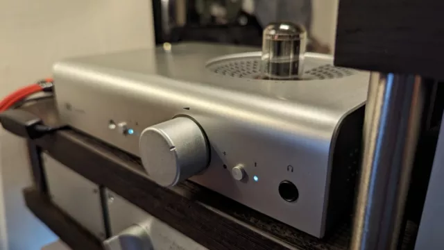 Schiit Lyr+ Plus Tube Headphone Amp + Extra Tubes 9W RMS @16ohm 6W @32ohm