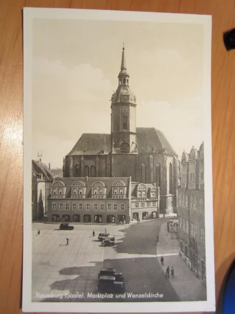 NR. 229 / AK Naumburg Saale Marktplatz und Wenzelskirche ungelaufen 1952