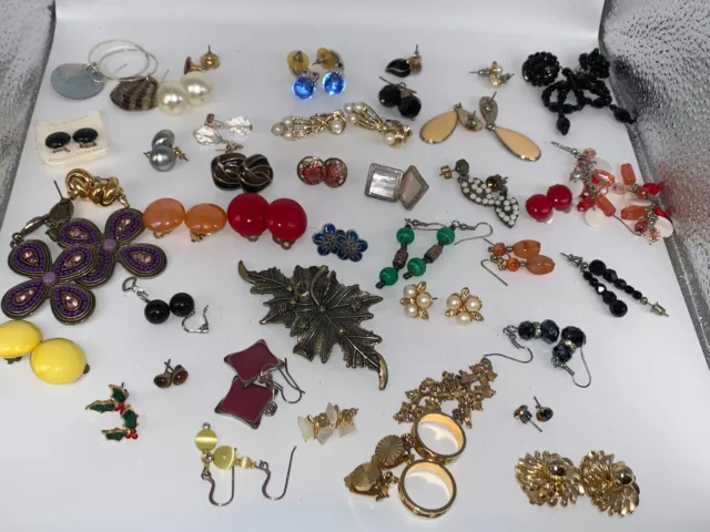 Bundle of Earrings job lot costume jewellery studs dangly retro 40 pairs