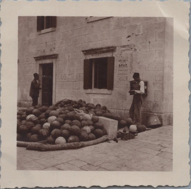 Tirage Argentique Vintage – Croatie, Hvar (Lesina) – Marchand De Légumes – Circa 1930