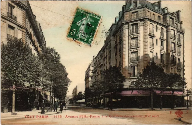 CPA TOUT PARIS 1435 15th Avenue Felix-Faure Rue de la Convention (1270408)