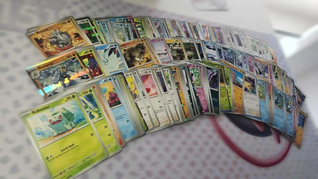 Bellsprout 069/165 Reverse Holo Pokemon Scarlet & Violet 151