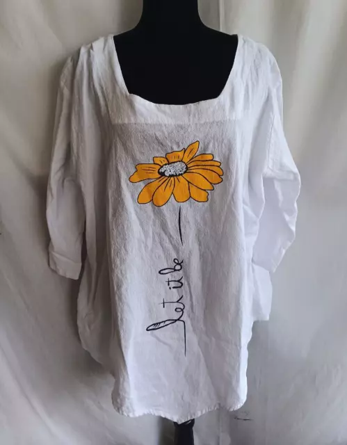 Cotton Made Casual Womens Top XL White Flower Graphic V-Hemline 3/4 Sleeve